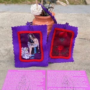 Escapulario morado grande